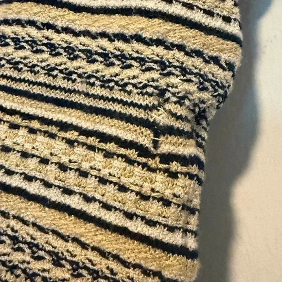 ST. JOHN SANTANA KNIT Tank Sleeveless Shell Gold Metallic Sz Small FLAWED - Picture 3 of 6